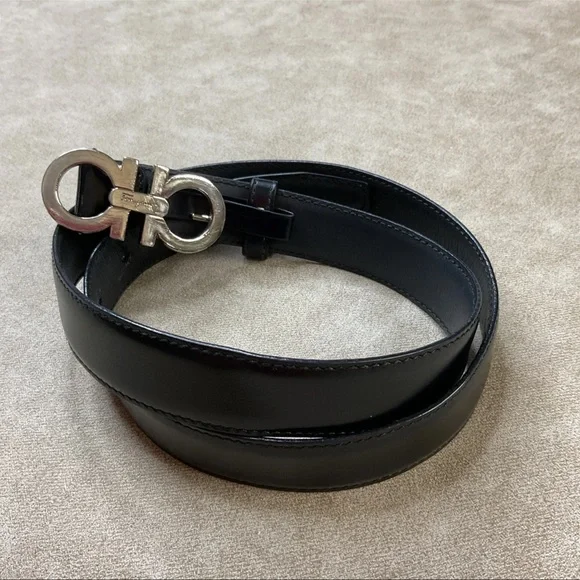 Salvatore Ferragamo Gancini Buckle Black Leather Unisex Belt 34'' waist - Picture 11 of 14